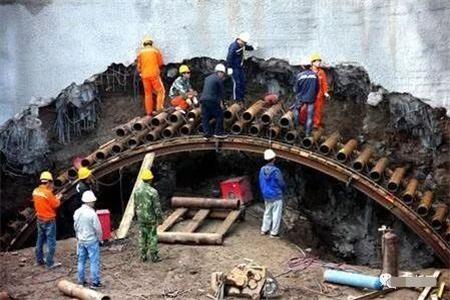 启东隧道钢花管支护案例